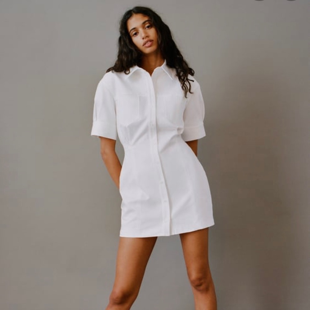 Zara short dress with pockets. Xs. White.